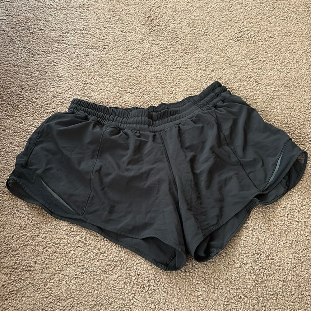 Lululemon Hotty Hot shorts